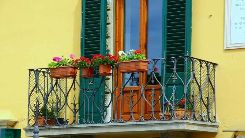 How to Make a Small Balcony or Patio Feel Spacious and Stylish